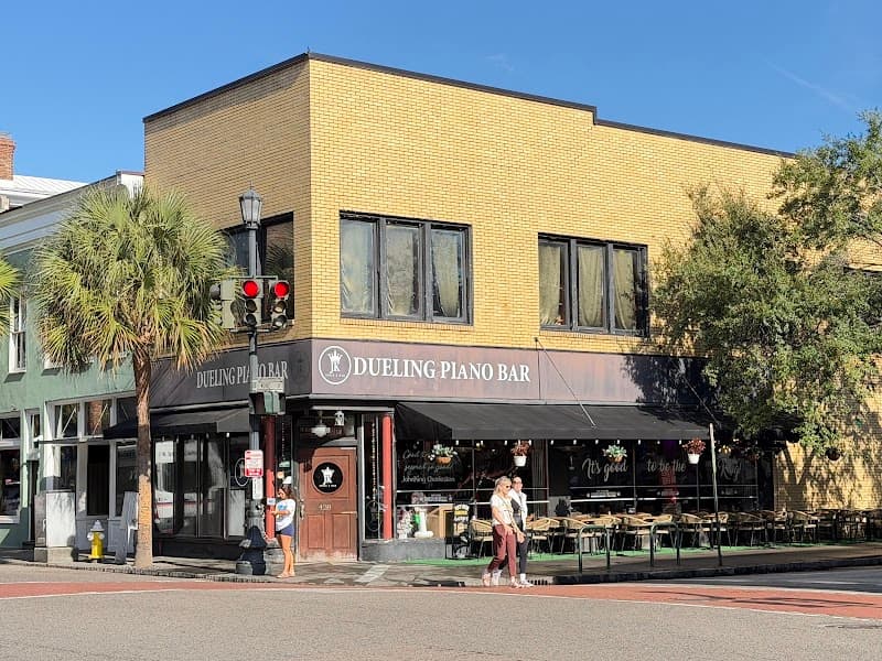 John King Grill & Dueling Pianos