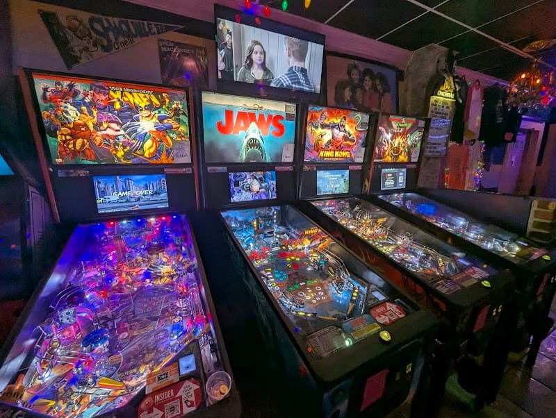Pinky & Clyde's Arcade Bar
